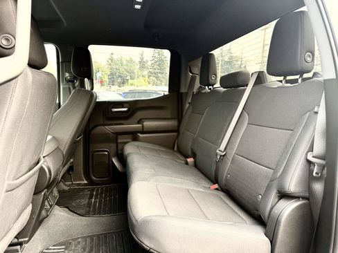 Used 2024 Chevrolet Silverado 1500 Custom Trail Boss w/ Dark Appearance Package AWD/4WD image 19