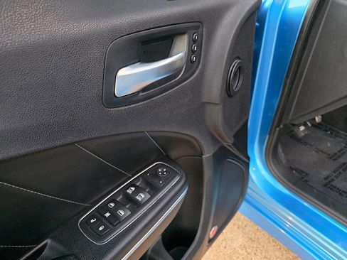 Used 2016 Dodge Charger R/T Scat Pack w/ Technology Group image 17