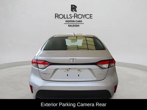 Used 2025 Toyota Corolla LE FWD image 5