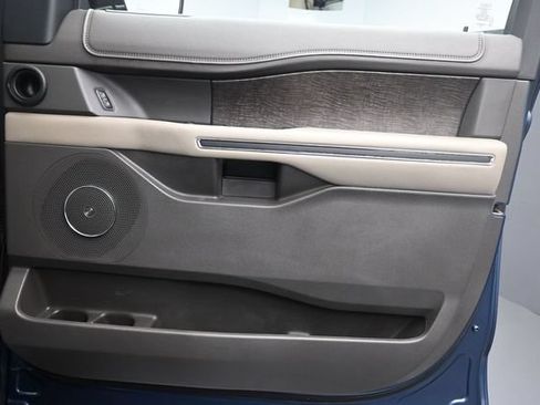 Used 2019 Ford Expedition Max Limited w/ Equipment Group 302A AWD/4WD image 32