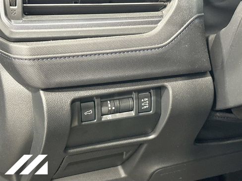 Used 2025 Subaru Forester Limited w/ Popular Package #1 AWD/4WD image 10
