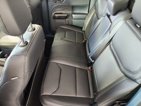 New 2026 Ford Maverick Lariat w/ Black Appearance Package image 15