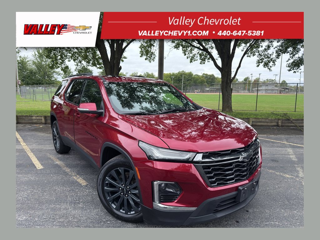 Used 2023 Chevrolet Traverse RS w/ LPO, Floor Liner Package AWD/4WD image 1
