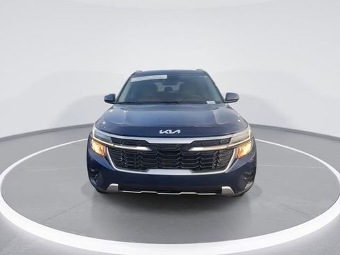 Used 2025 Kia Seltos EX w/ EX Sunroof Package image 3