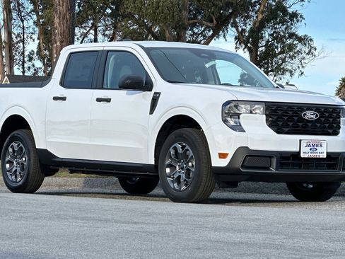 New 2025 Ford Maverick XLT image 7