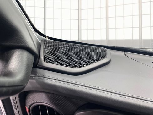 Used 2024 Jeep Wrangler Unlimited Rubicon w/ Technology Group image 29