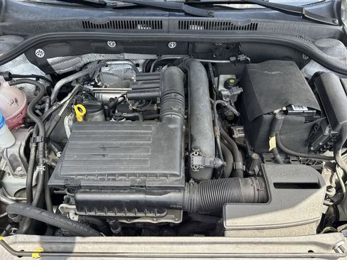 Used 2017 Volkswagen Jetta SE FWD image 59
