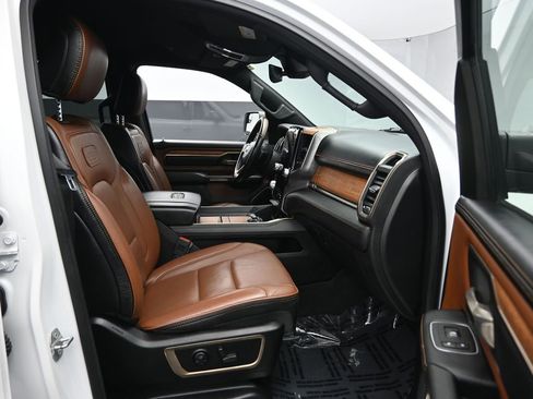 Used 2022 RAM 1500 Limited w/ Body-Colour Bumper Group image 29