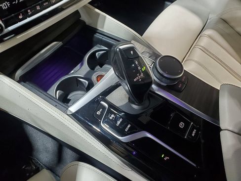 Used 2022 BMW 540i w/ M Sport Package RWD image 36
