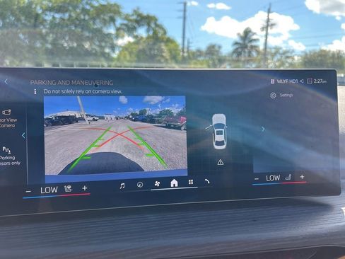 Used 2025 BMW 330i xDrive Sedan image 17