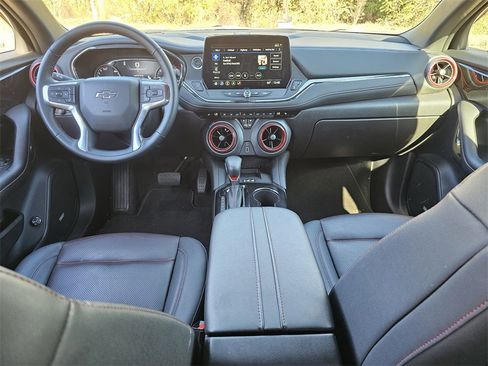 Used 2025 Chevrolet Blazer RS image 6