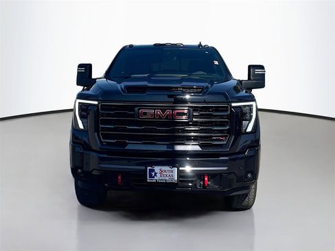Used 2025 GMC Sierra 2500 AT4 w/ AT4 Premium Plus Package image 2