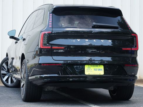 Used 2025 Volvo EX90 Plus AWD/4WD image 6