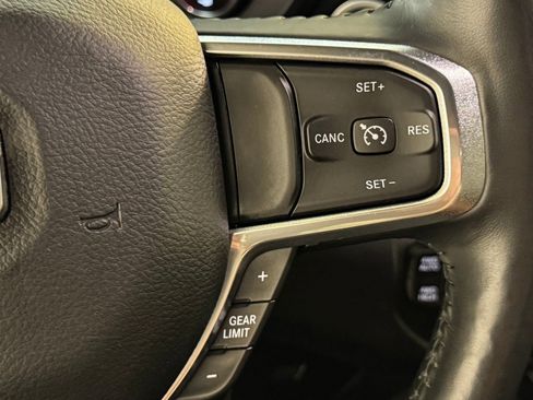 Used 2021 RAM 1500 Laramie w/ Night Edition image 18
