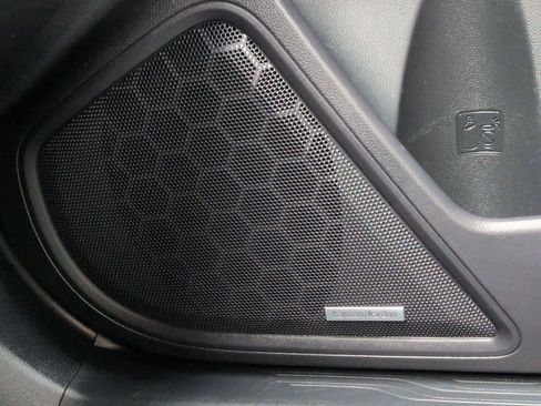 Used 2021 Subaru Outback Limited XT image 33