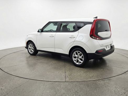 Used 2025 Kia Soul LX w/ LX Technology Package image 6
