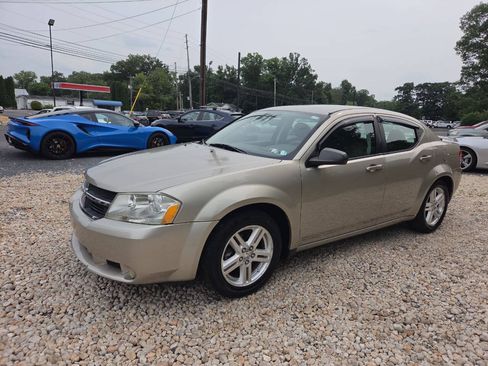 Used 2009 Dodge Avenger SXT FWD image 2