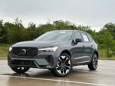 New 2026 Volvo XC60 B5 Plus w/ Protection Package Premier image 2