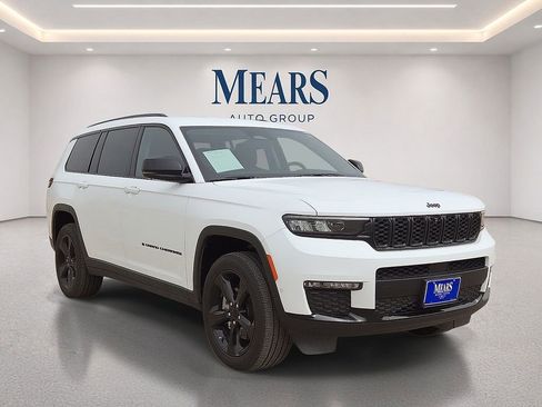 Used 2023 Jeep Grand Cherokee L Limited w/ Luxury Tech Group II AWD/4WD image 7
