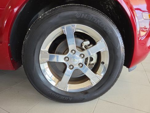 Used 2012 Chevrolet Captiva Sport LT FWD image 9