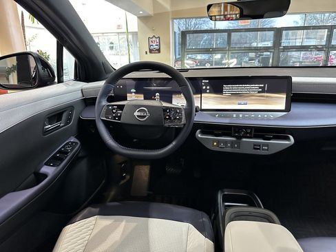 New 2026 Nissan Leaf Platinum+ w/ Illuminated Package FWD image 21