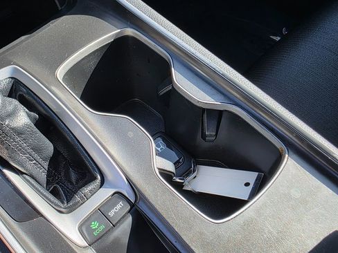 Used 2018 Honda Accord Sport image 34