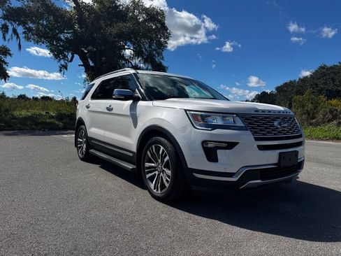Used 2018 Ford Explorer Platinum image 7