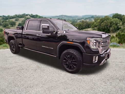 Used 2021 GMC Sierra 2500 Denali w/ Denali Black Diamond Edition AWD/4WD image 1