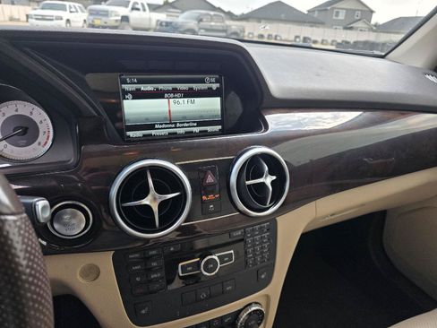 Used 2015 Mercedes-Benz GLK 350 4MATIC image 14