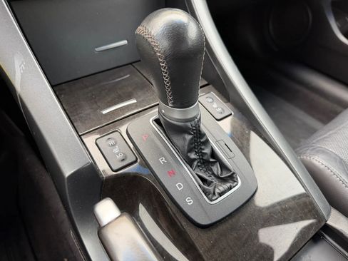 Used 2011 Acura TSX Sedan image 16