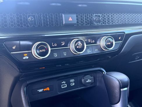 Used 2025 Honda CR-V EX-L image 29