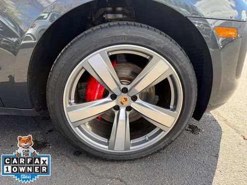 Used 2023 Porsche Macan S image 30