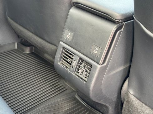 Used 2024 Toyota bZ4X FWD image 23