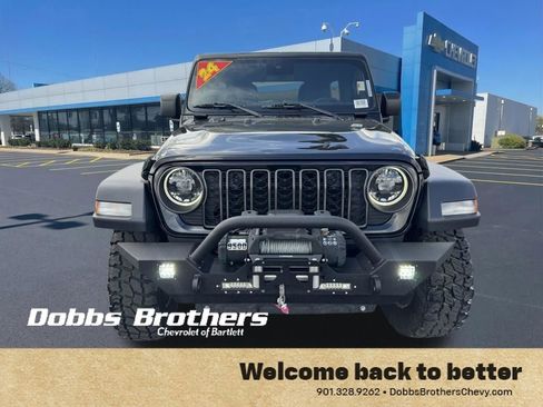 Used 2024 Jeep Wrangler Sport S image 2
