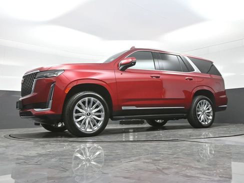 Certified 2024 Cadillac Escalade Premium Luxury image 21