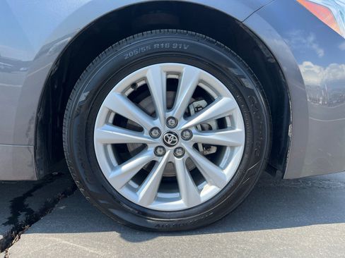Used 2024 Toyota Corolla SE FWD image 30