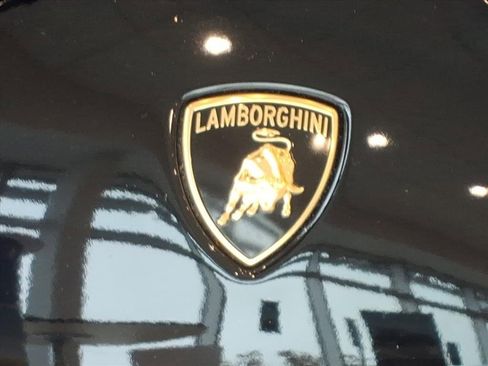 Used 2018 Lamborghini Huracan LP 580-2 image 9