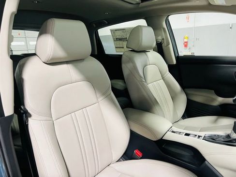 New 2026 Honda HR-V EX-L image 33