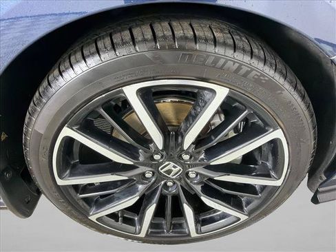 Used 2023 Honda Accord Touring image 14