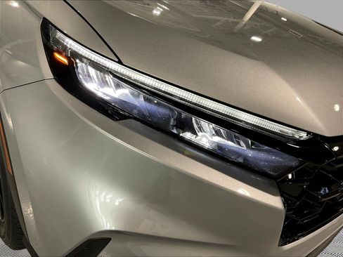 Certified 2025 Honda CR-V Sport-L image 32
