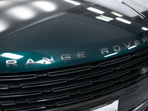 Used 2023 Land Rover Range Rover SE AWD/4WD image 17