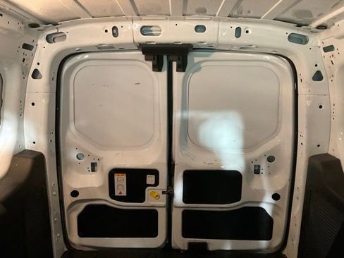 Used 2022 Ford Transit Connect XL image 15