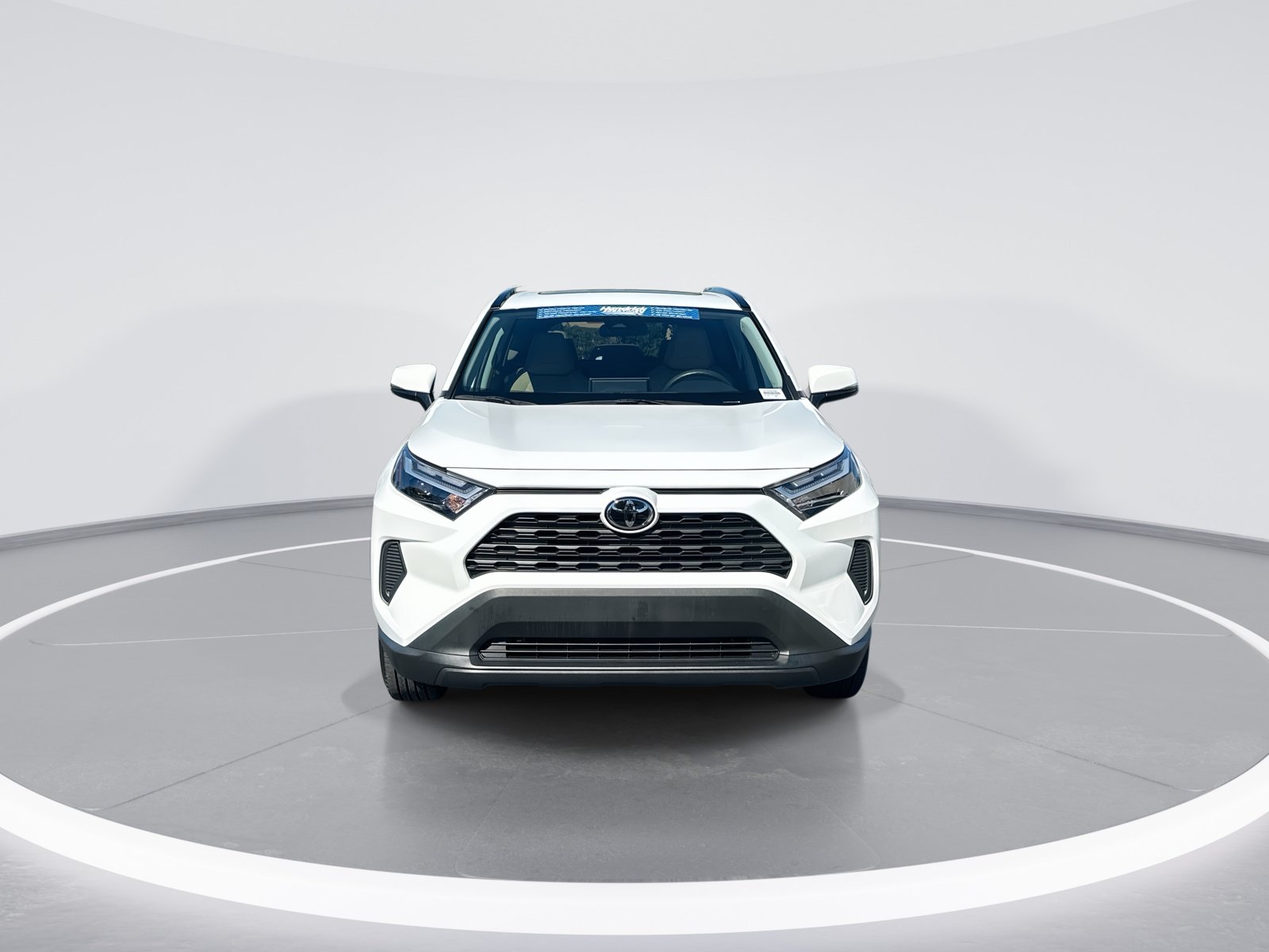 Used 2025 Toyota RAV4 XLE w/ Convenience Package FWD image 3