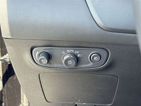 Certified 2023 Buick Encore GX Select w/ Sport Touring Package FWD image 17