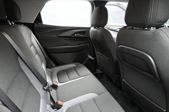 Used 2025 Chevrolet TrailBlazer LT w/ LT Cold Weather Package FWD image 31
