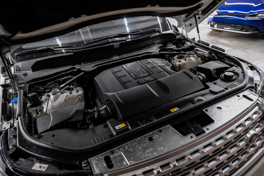 Used 2016 Land Rover Range Rover HSE AWD/4WD image 64