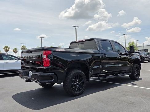 Used 2025 Chevrolet Silverado 1500 LT Trail Boss w/ Convenience Package II AWD/4WD image 6