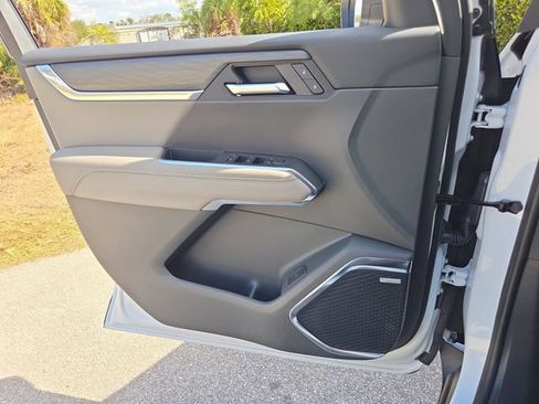 New 2026 GMC Acadia Elevation FWD image 21