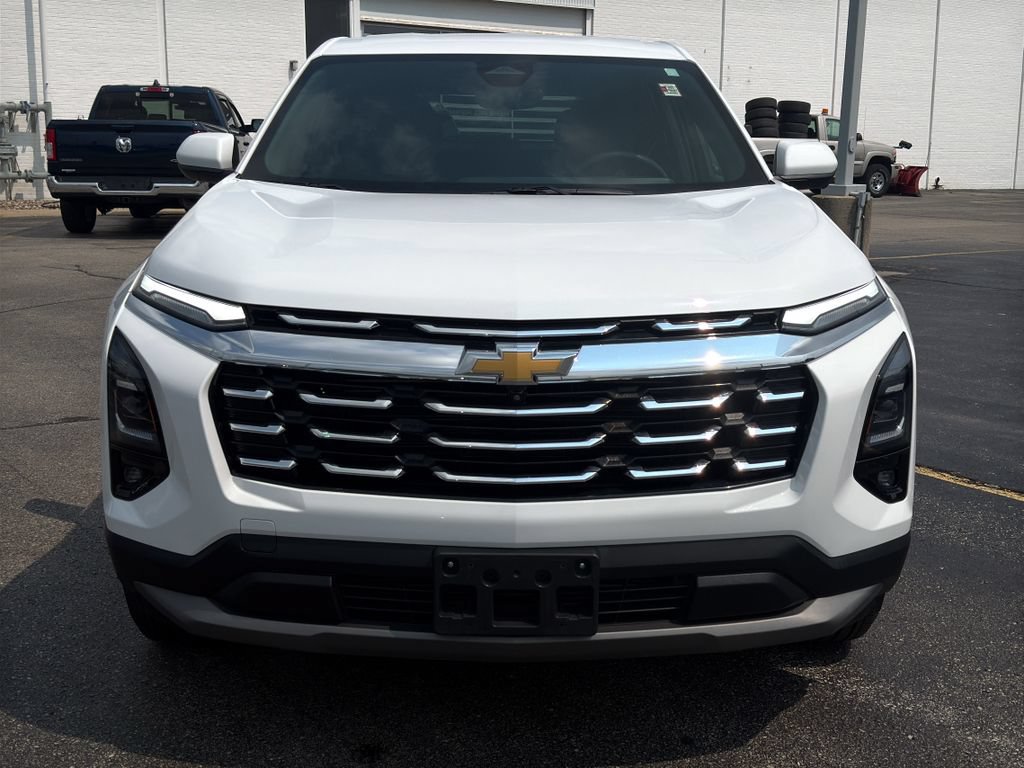Certified 2025 Chevrolet Equinox LT w/ Safety and Technology Package AWD/4WD image 3