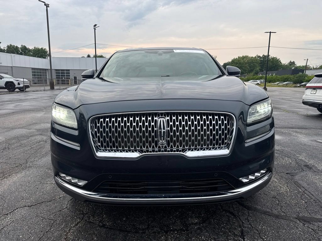 Used 2023 Lincoln Nautilus Black Label w/ Class II Trailer Tow Package AWD/4WD image 9